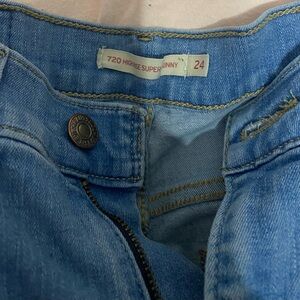 Levi's Women's High-Rise Jeans - Light Blue